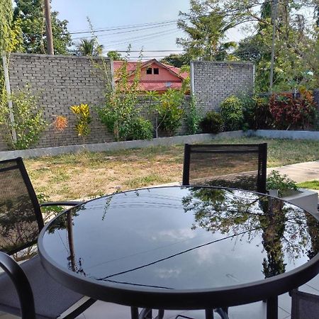 Motel Funduq Al Busyra Pantai Cenang  Exterior foto